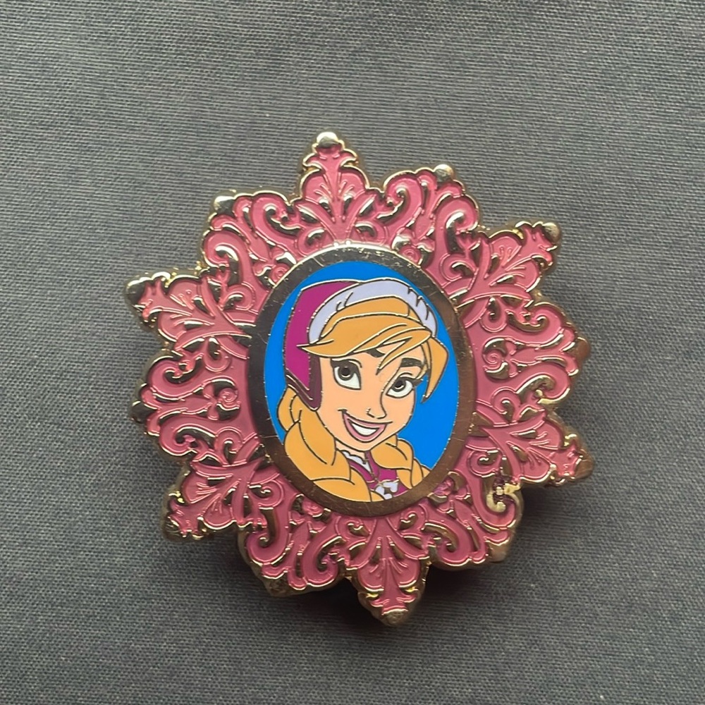 Season's Greetings Snowflake Mystery Pin Set - Anna